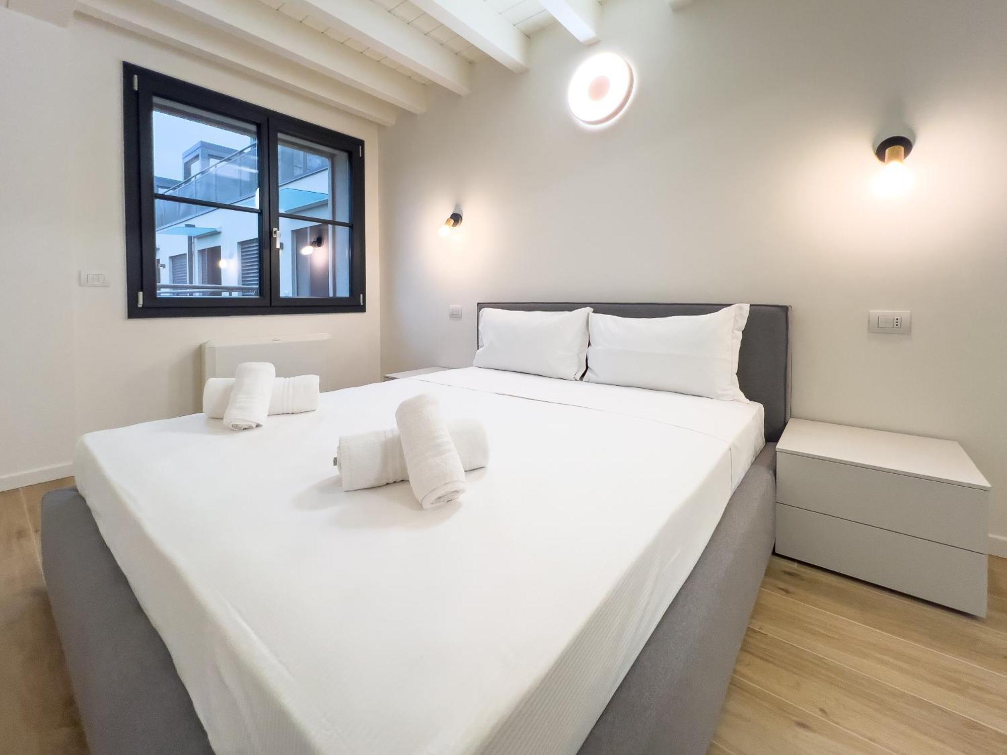 Apartment Bright With Terrace And Pool *